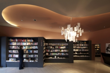 Buchhandlung Dreizehneinhalb